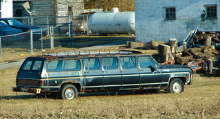 Illustration for article titled Ten "You Might Be A Redneck" Limos